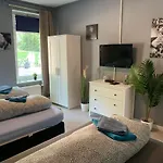 Stadtnah An Der Foerde 51 Hh *